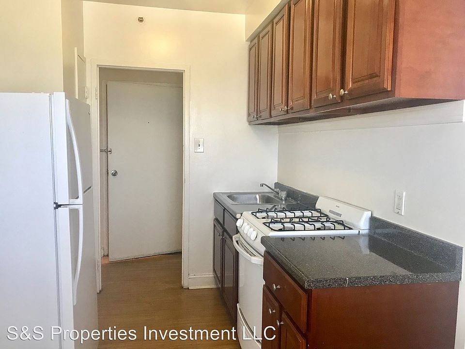 2nd image of 2311 N Front St APT 722
