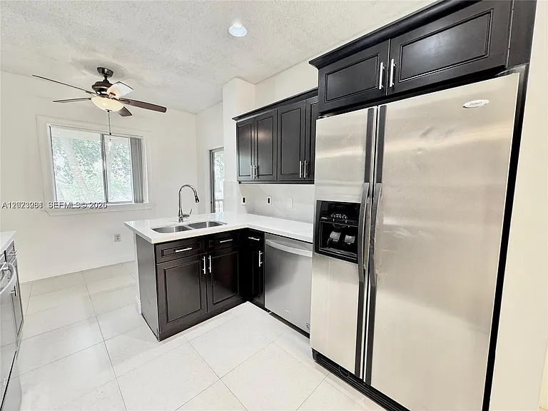 16320 Malibu Dr #10 — Photo 4