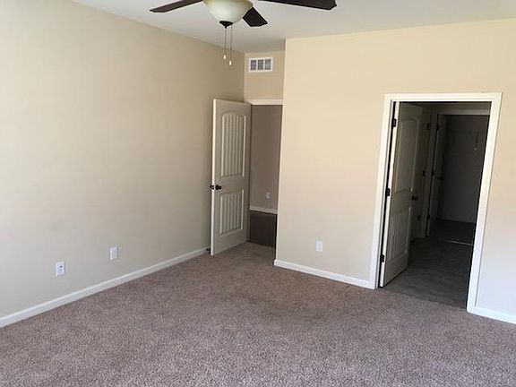 4th image of 171 Shirley Blvd