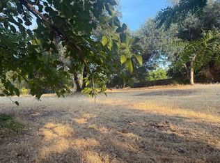 3293 Middleton Ln, Redding, CA 96002