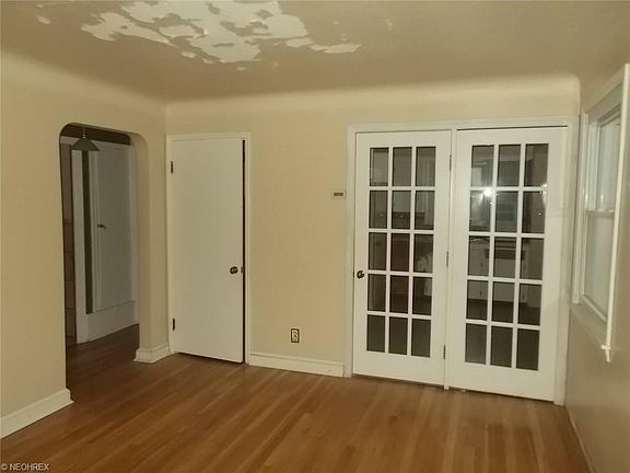 4th image of 7009 Orchard Grove Ave
