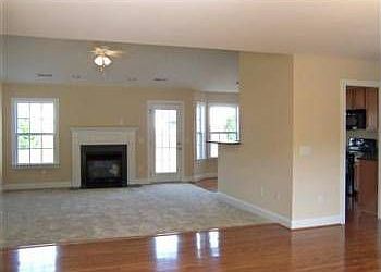 4th image of 4930 Alamance Dr