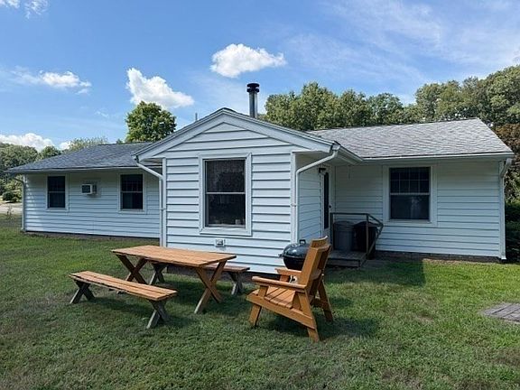 2nd image of 9 Colby Rd