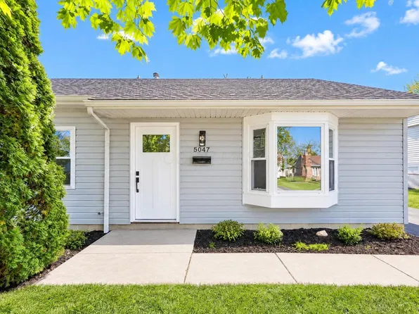 5047 Drivemere Rd, Hilliard, OH 43026