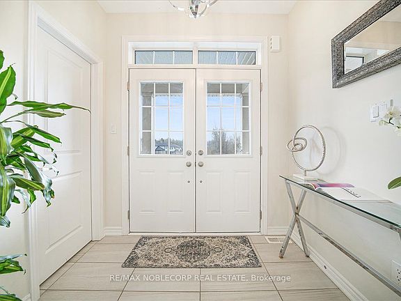 3rd image of 12 Blaney St