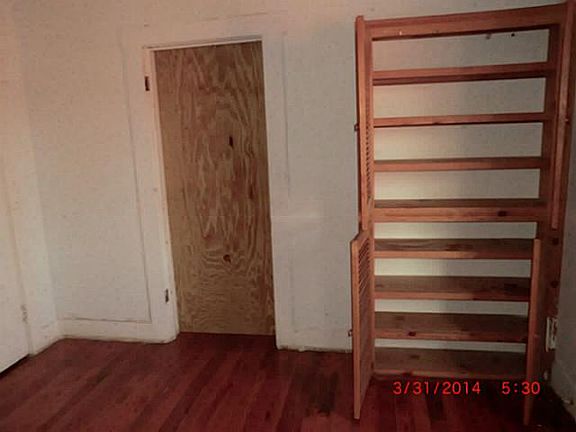5th image of 2800 E Renfro St
