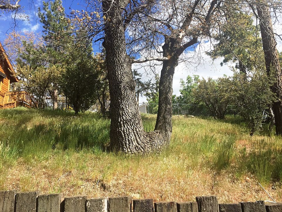 1st image of Crags Ln