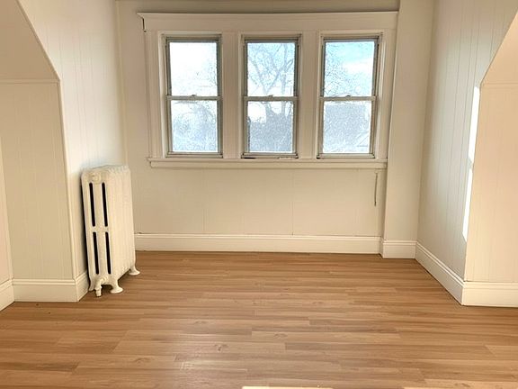 4th image of 115 Wallace Ave Floor 3