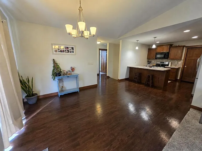 3270 White Oak Ln — Photo 10