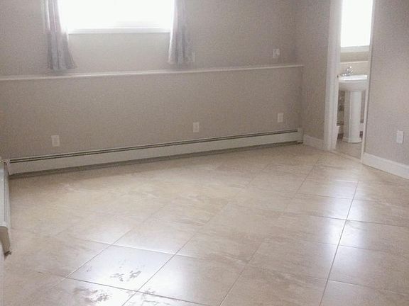 4th image of 136 Nassau Blvd Floor 1