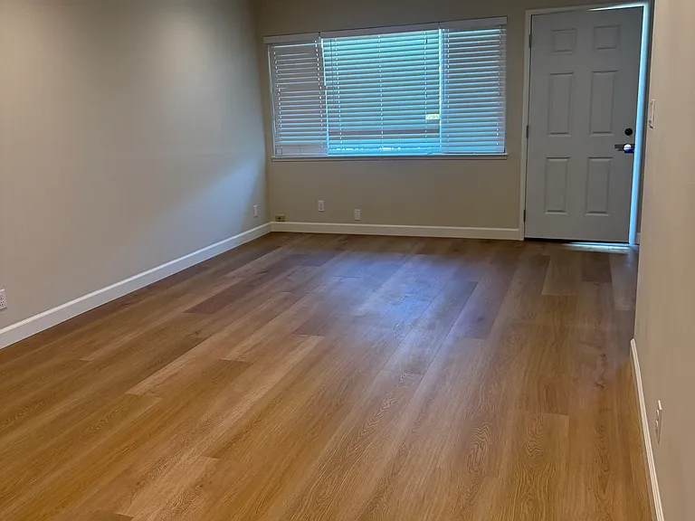 130 Village Ct — Photo 4