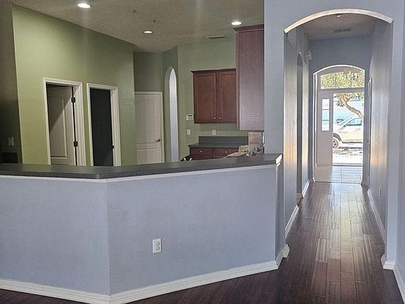 3rd image of 2892 Cross Creek Dr