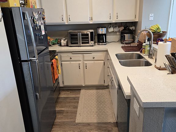 4th image of 3555 Ruffin Rd Unit 275