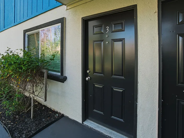 1540 Hesket Way — Photo 8