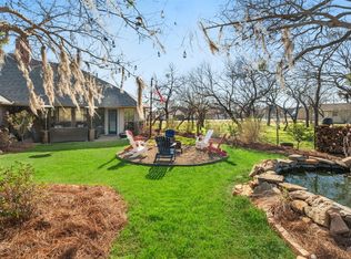 634 Half Moon Way, Runaway Bay, TX 76426