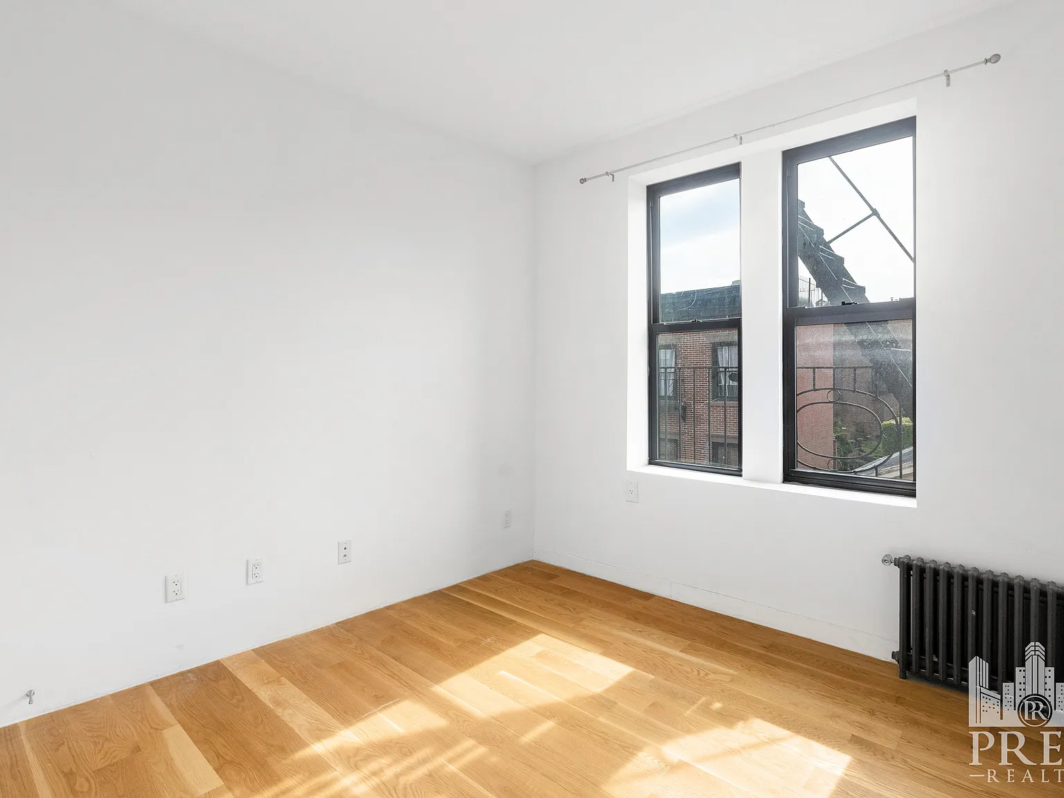 227 Waverly Place — Photo 3