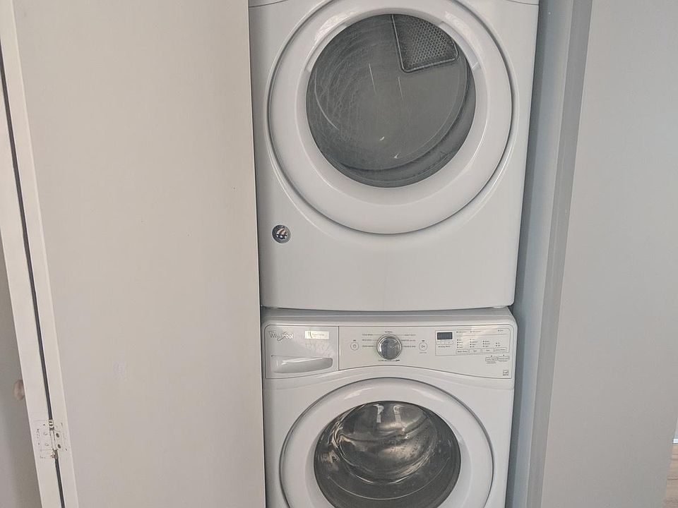 In-Unit Washer Dryer