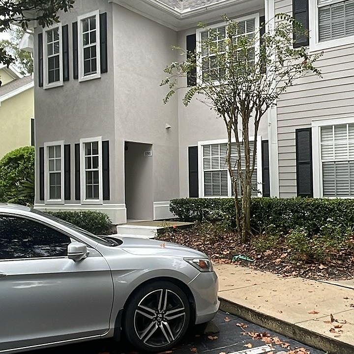 1st image of 10000 SW 52nd Ave APT 191