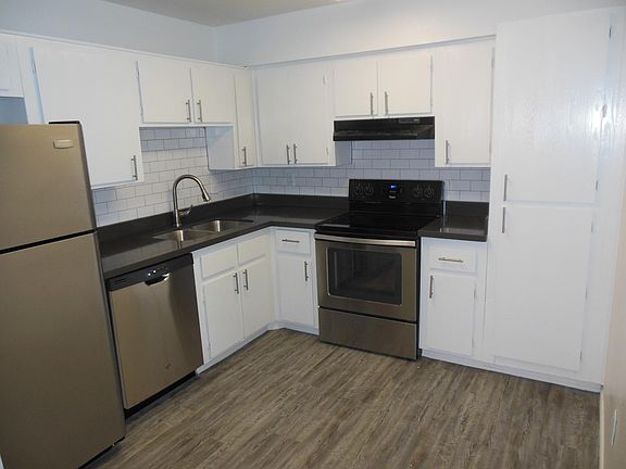 4th image of 511 N 64th Pl