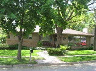 3129 Locust Ct, Sioux City, IA 51106