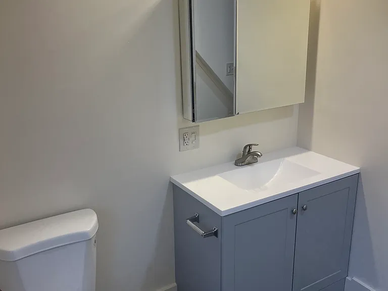 121 Park St #2 — Photo 4