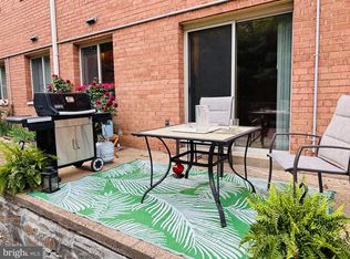 2710 Macomb St NW APT 111, Washington, DC 20008