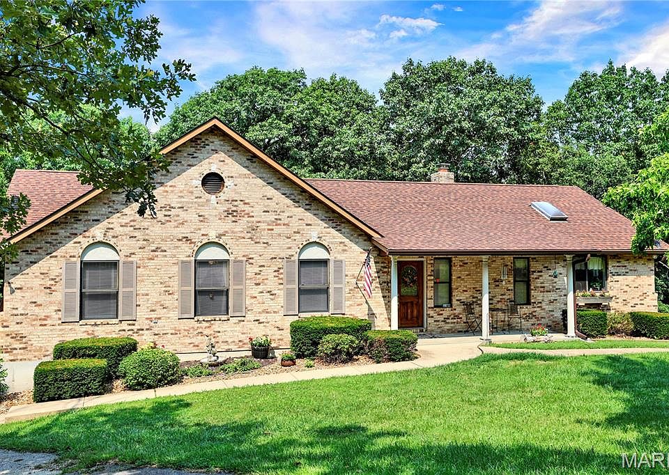 1st image of 5965 Evergreen Ln