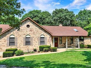 5965 Evergreen Ln, Villa Ridge, MO 63089