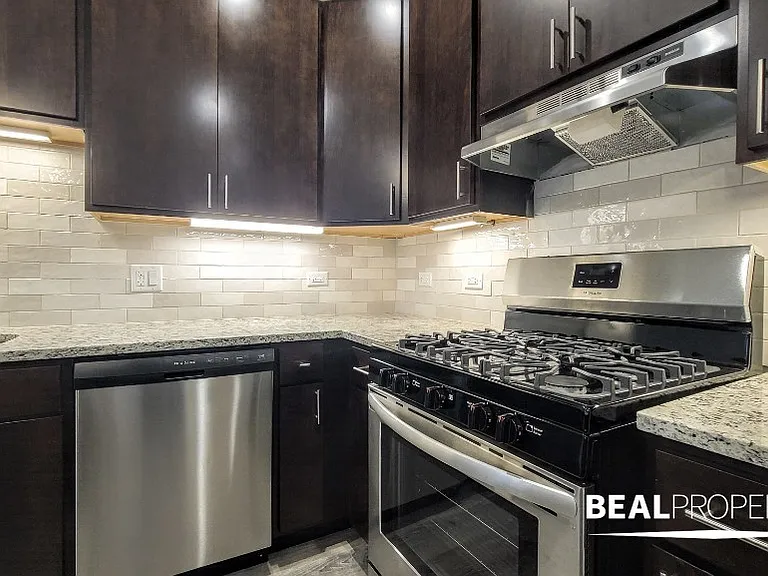 1140 Maple Ave #3 — Photo 11