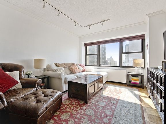 2nd image of 160 E 38th St APT 28F