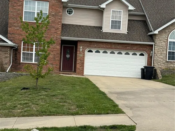 279 Carmel Valley Way #C, Saint Robert, MO 65584