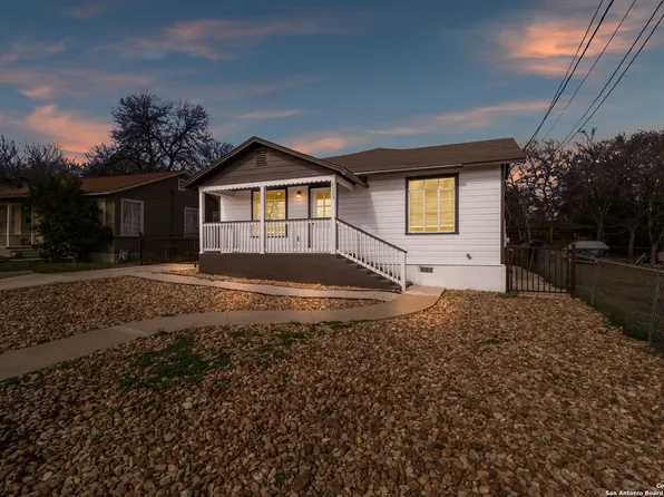 2323 E Crockett, San Antonio, TX 78202