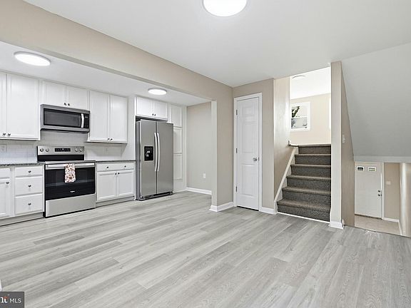 4th image of 2053 Melson Rd
