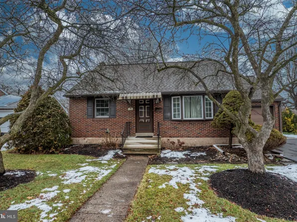 1515 Cherry Ln, Pottstown, PA 19464