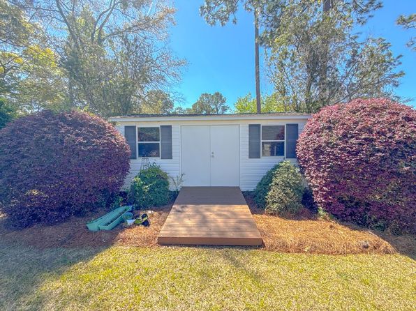 29 Pine Cone Rd, Moultrie, GA 31768