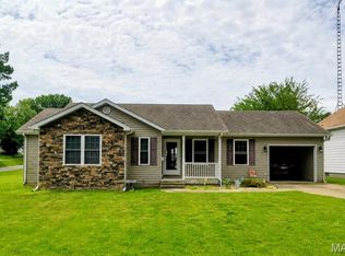 607 E Park St, Du Quoin, IL 62832