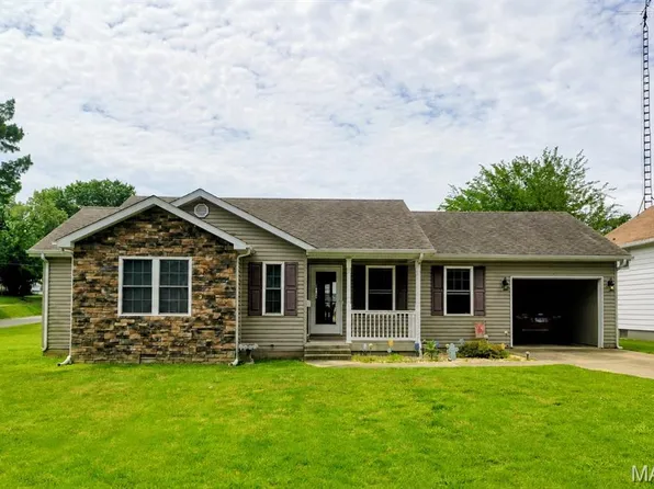 607 E Park St, Du Quoin, IL 62832