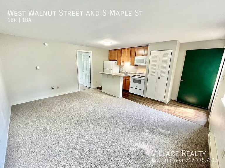 W Walnut St — Photo 26