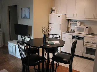 Rented by Elinor Taasa, LREB