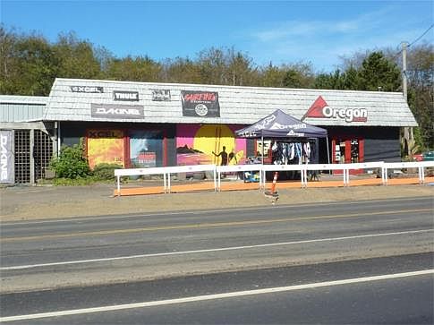 2nd image of 3001 SW Highway 101