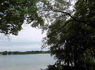 140 Washington Lk, Brooklyn, MI 49230