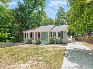 724 Skycliff Ct, Fayetteville, NC 28311