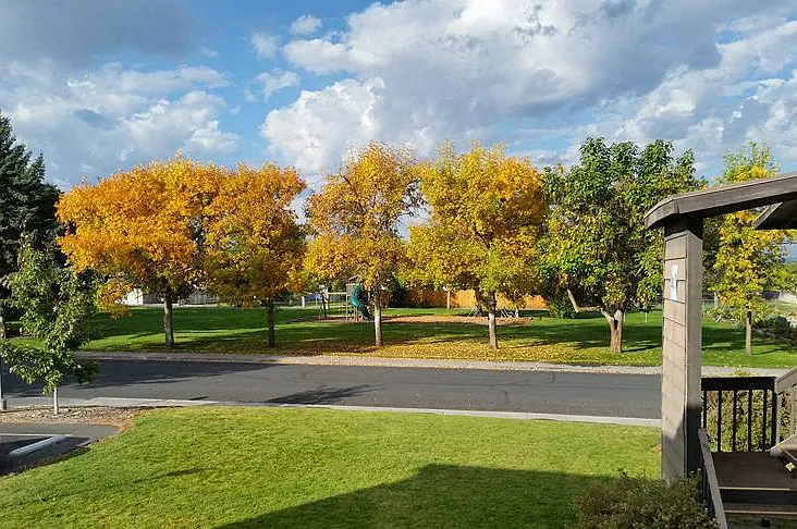 The Lakes Apartments — Photo 21