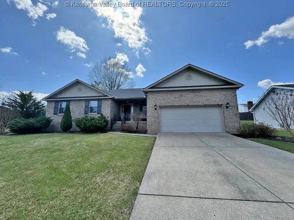 1 Aaron Ct, Hurricane, WV 25526