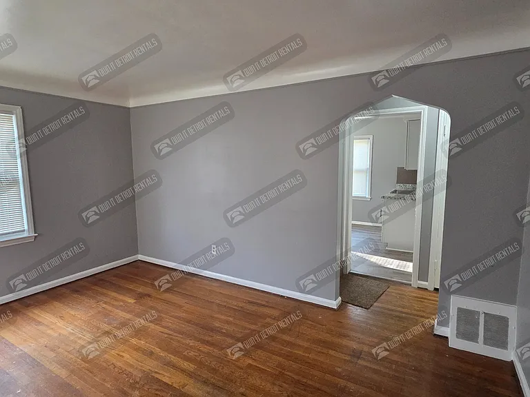 16670 Collingham Dr — Photo 7