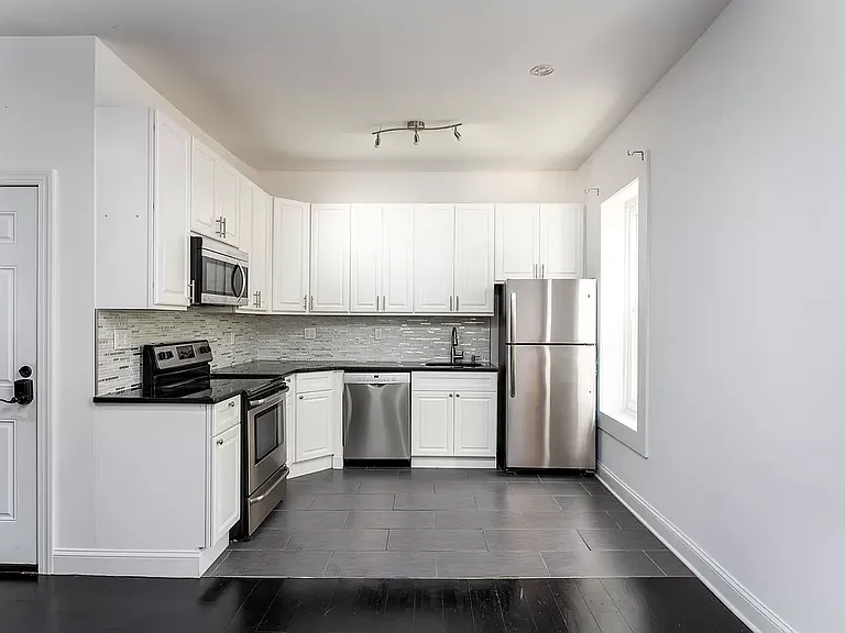 320 Cortelyou Rd #2 — Photo 1