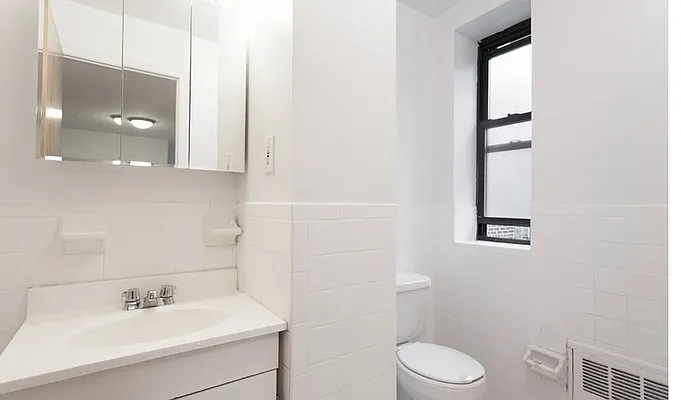 Rented by Copperwood Real Estate | media 23