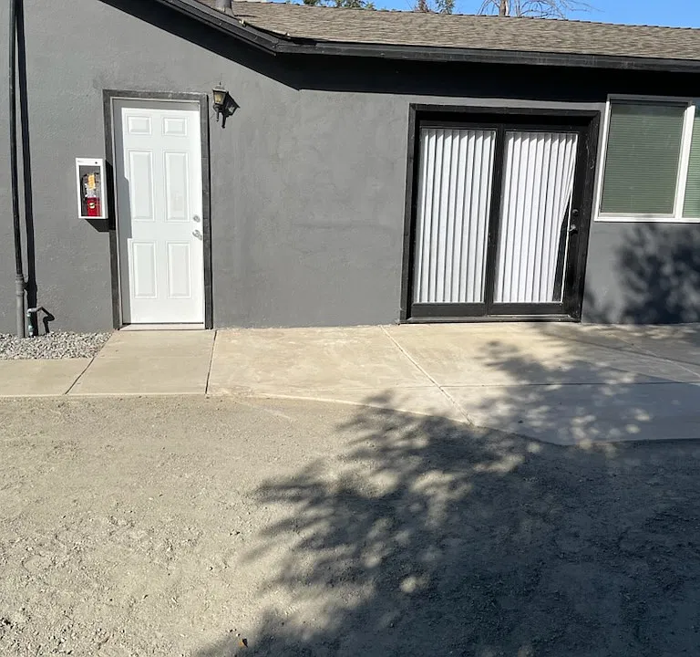 408 E Walnut Ave #102