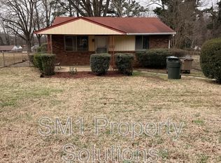 2212 Willow Rd, Greensboro, NC 27406