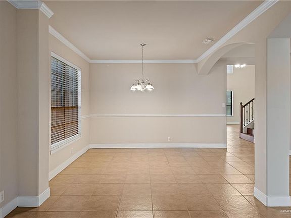 3rd image of 2806 San Ricardo St